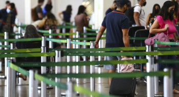 Saiba porque é um risco fazer piadas sobre bombas em aeroportos