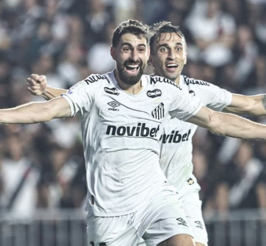 Santos desencanta no 2º tempo e atropela o Vasco pelo Brasileirão