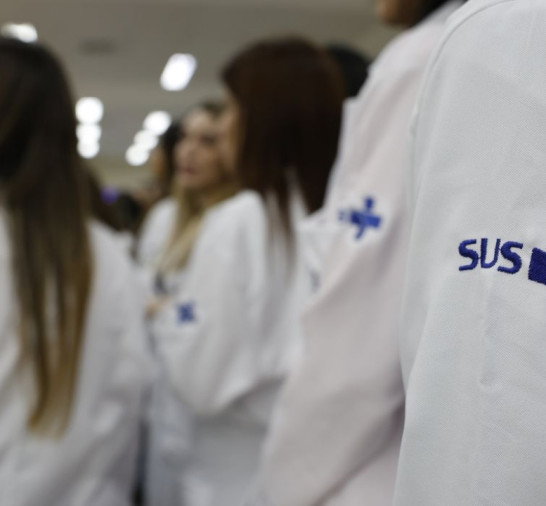 Saúde estende atuação de 676 médicos especialistas no SUS