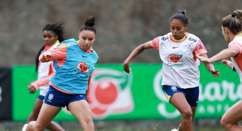 Seleção feminina inicia preparação para amistosos na Europa