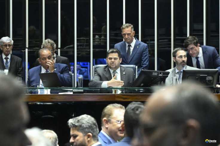 Senado aprova redução da pena de condenados pelo 8/1 e trama golpista
