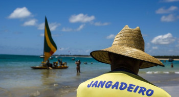 Senado aprova regras para empresas que prestam serviços a turistas