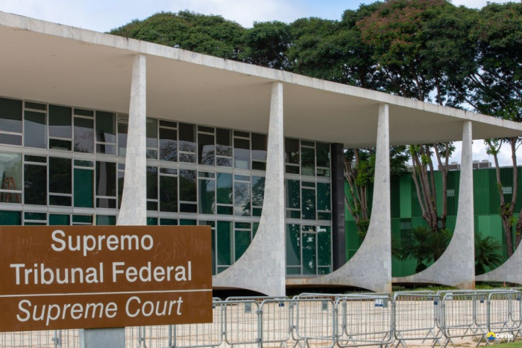 Senador vai à PGR e pede afastamento de Toffoli do caso Master