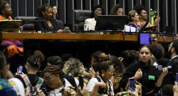 Sessão solene na Câmara homenageia Marcha das Mulheres Negras