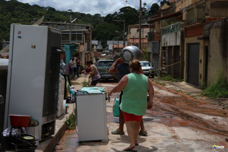 Sobe para 49 número de mortos em Juiz de Fora e Ubá