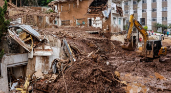 Sobe para 72 o número de mortos nas chuvas em Minas Gerais