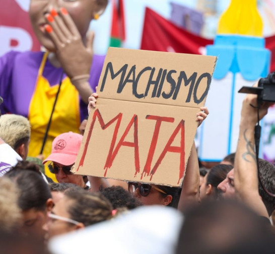 Sobrecarga doméstica expõe mulheres à violência, dizem especialistas
