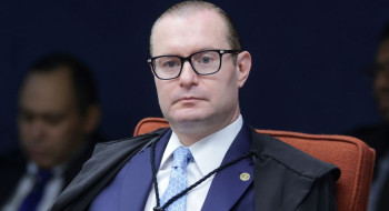 STF forma maioria para manter condenação de Bolsonaro e aliados