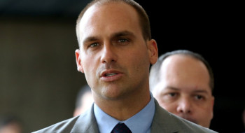 STF marca julgamento de denúncia contra Eduardo Bolsonaro por coação