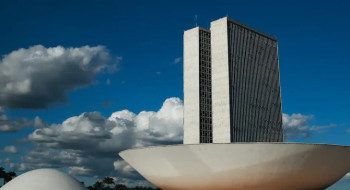 STF tem 3 votos contra aval do Legislativo para buscas no Congresso