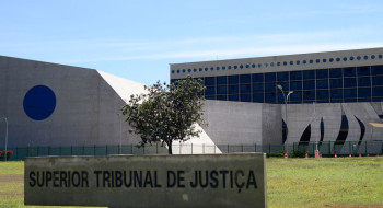 STJ restabelece setença de mulher ligada ao crime organizado a 82 anos