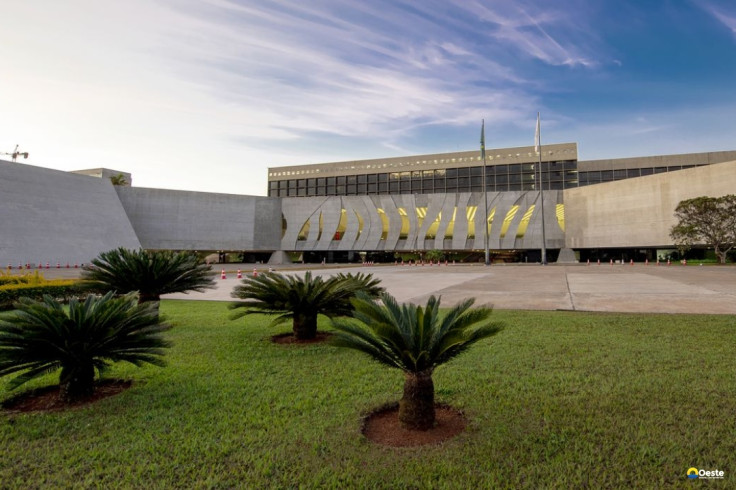 STJ suspende operações da Refinaria de Manguinhos, no Rio