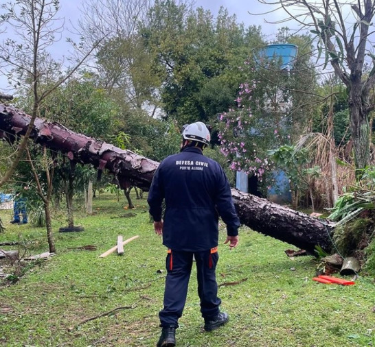 Sul, Sudeste e Centro-Oeste têm alerta para tempestades e vendavais
