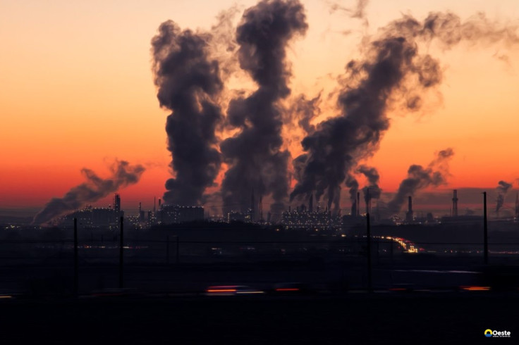 Super-ricos geram mais poluição e lucram com desastres climáticos