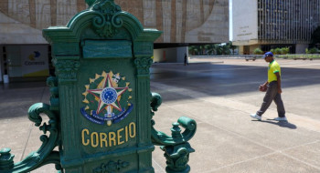 TCU cita risco fiscal dos Correios e defende compensação de custos