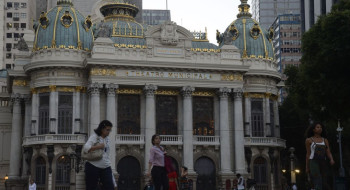Theatro Municipal do Rio exibe Frida até o dia 31
