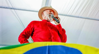 "Trump quer criar nova ONU", diz Lula sobre Conselho de Paz