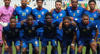 Tubarões Azuis nadam contra a corrente rumo à Copa 2026