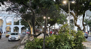 Vendaval ainda causa danos a moradores do Rio de Janeiro