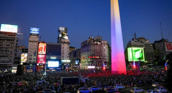 Venezuelanos no exterior reagem a ataque dos EUA e queda de Maduro