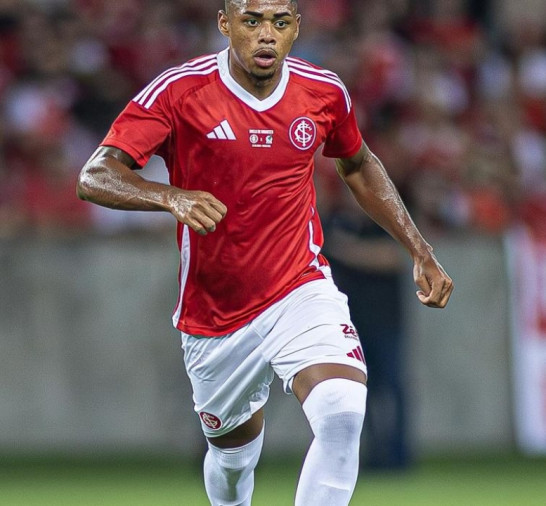 Victor Gabriel é suspenso por STJD até que Gabriel Pec volte a treinar