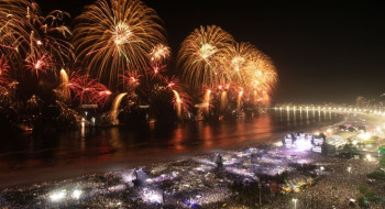 Virada do ano no Rio leva 2,6 milhões de pessoas a Copacabana