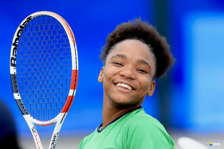 Vitória Miranda é eleita a melhor tenista jovem da temporada 2025