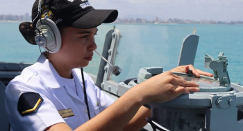 Voluntárias ingressam no serviço militar inicial feminino